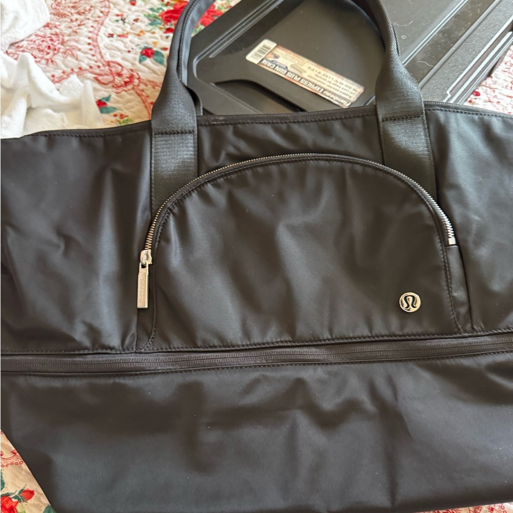 Lululemon carry on bag